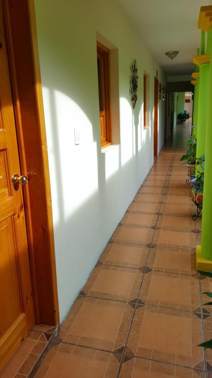 Hotel Posada Las Rosas San Cristobal de las Casas Exterior foto